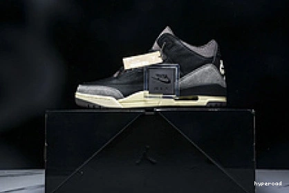 Hyperoad 3 AIR X JORDAN “BLACK” MANIERE A MA 0706